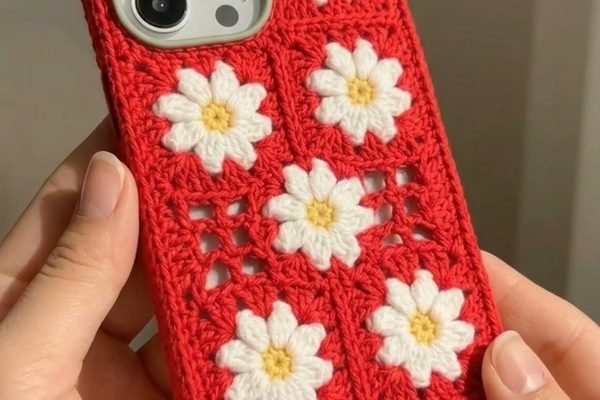 Crochet iPhone 18 Pro Max Case with Floral Motifs — Red Edition